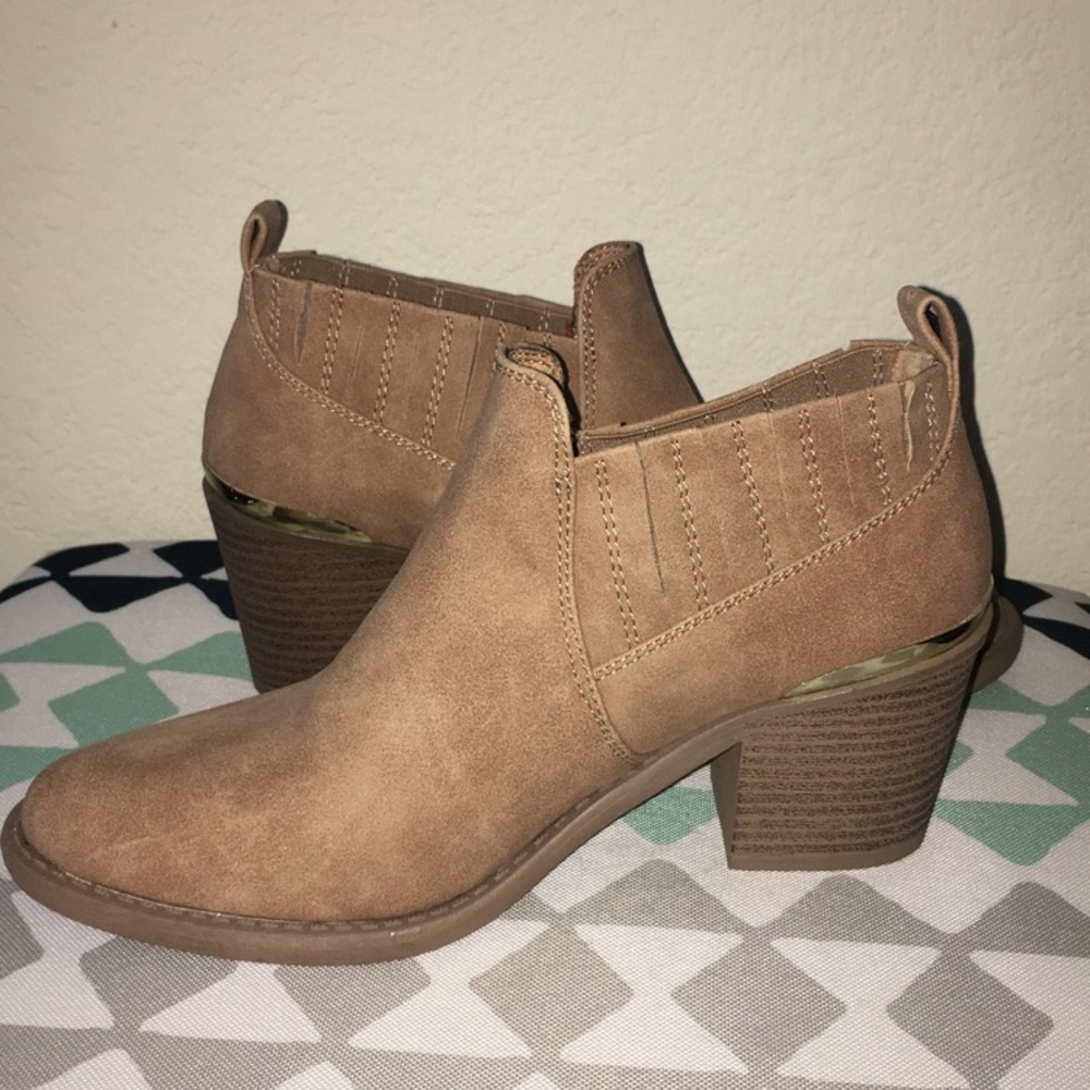 Tan booties - Picture 2 of 4